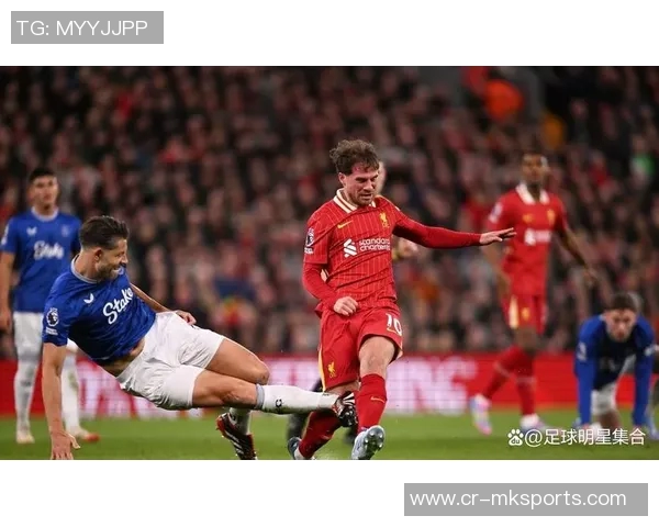 3分钟2次争议判罚!利物浦又吃亏,又是越位干扰,斯洛特暴怒 3分钟2次争议判罚!利物浦又吃亏,又是越位干扰,斯洛特暴怒