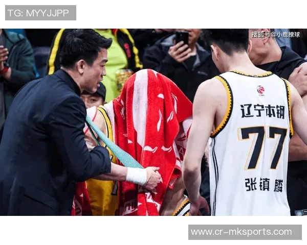 广厦外援卡明斯揭幕战手掌骨折,预计缺阵6周,球队迎来考验 广厦外援卡明斯揭幕战手掌骨折,预计缺阵6周,球队迎来考验